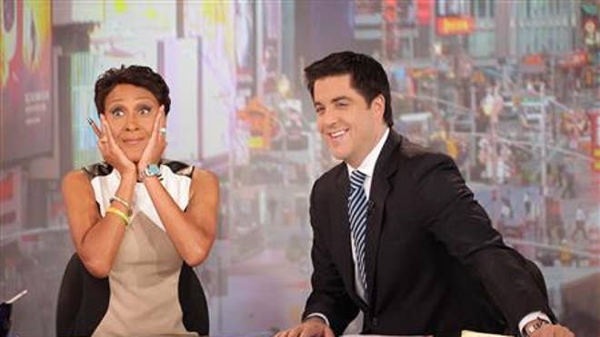 josh elliott robing roberts 660 reuters.jpg
